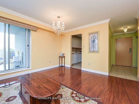 4th image of 3559 Eglinton Ave W #402