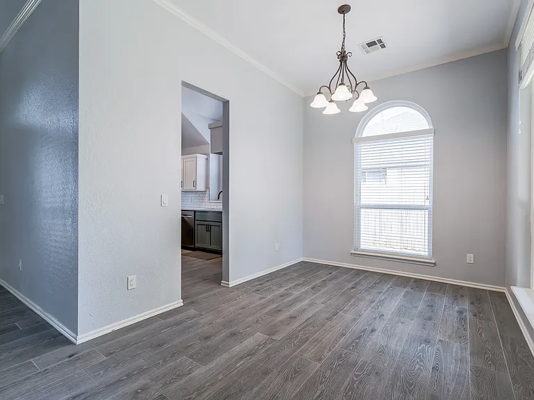 1908 Joseph Dr — Photo 35
