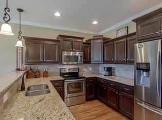 2413 Dewington Dr, Murfreesboro, TN 37128