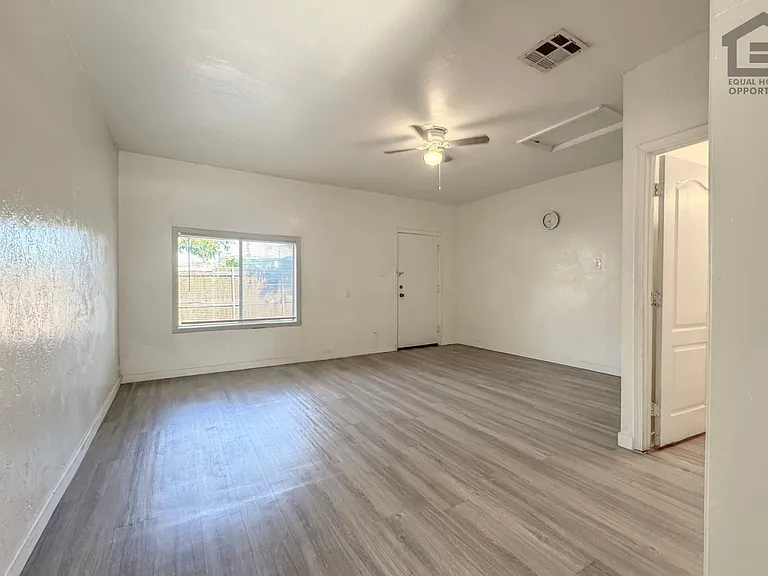 903 W Pierson St — Photo 20