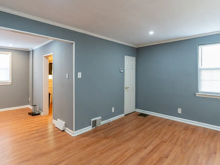 7101 Dorel St — Photo 14