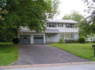 2316 Graywood Rd, Wilmington, DE 19810