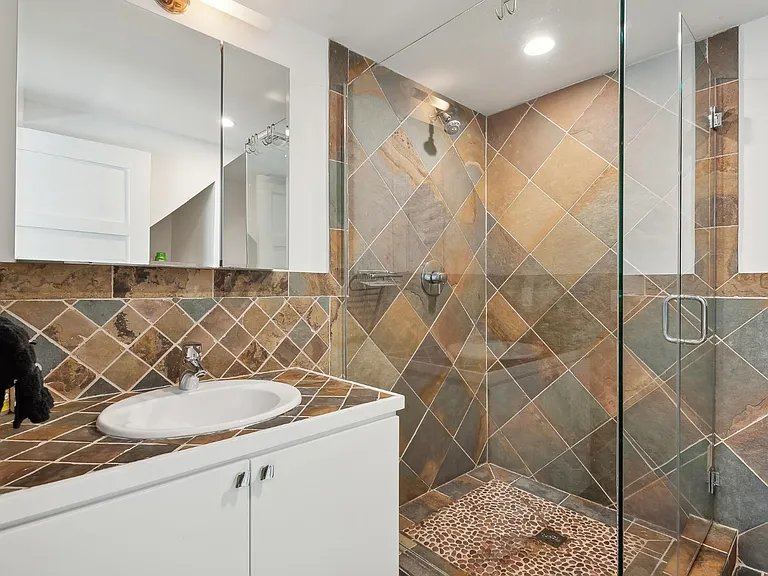 69 Three Mile Harbor Dr — Photo 25