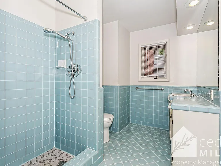 125 S Oakwood Ave — Photo 9