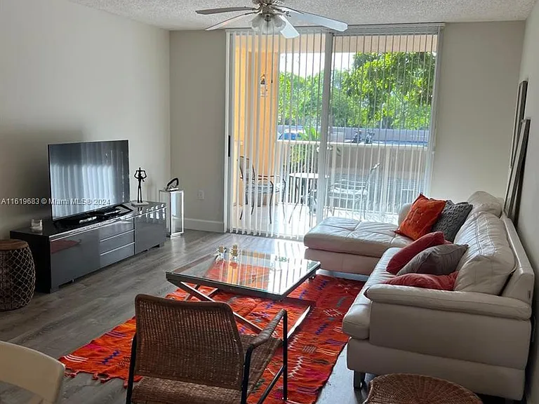 19901 E Country Club Dr #2207 — Photo 8