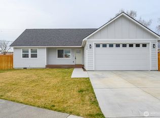 1038 W Lakeside Drive, Moses Lake, WA
