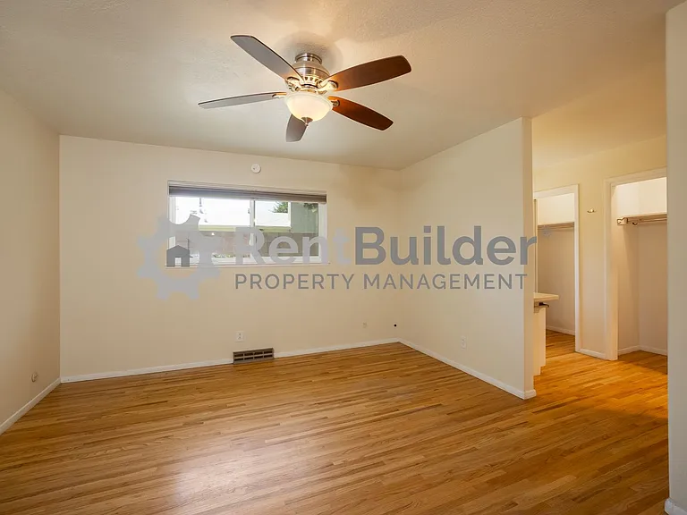 6504 Loftus Ave NE — Photo 2