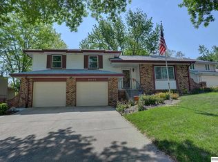 1305 Red Fern Cir, Papillion, NE 68133