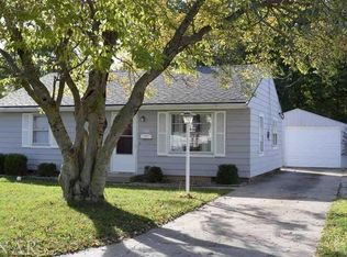 1607 S Madison St, Bloomington, IL