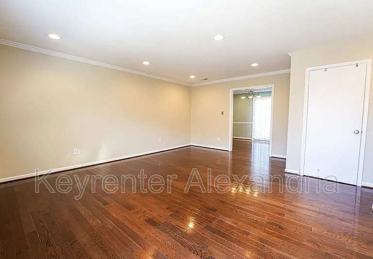 1107 N Taylor St #C — Photo 9