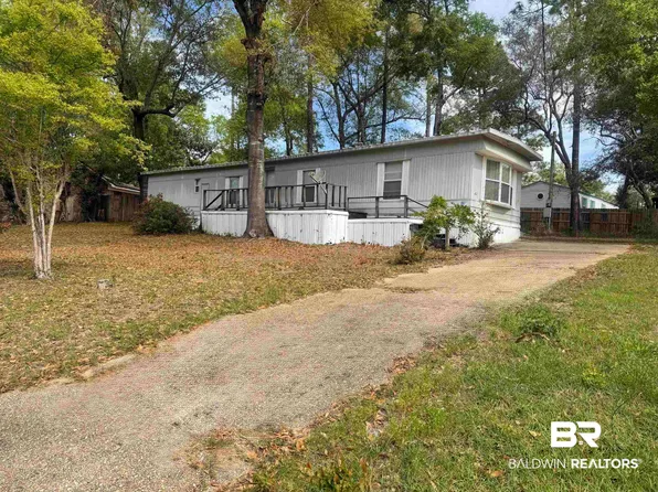 1608 Martinez Dr, Lillian, AL 36549