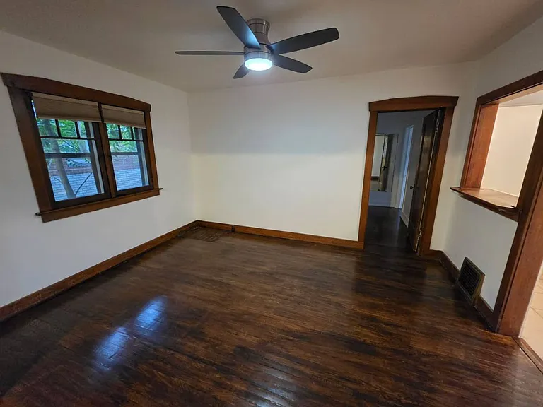 166 E Cleveland Ave — Photo 7