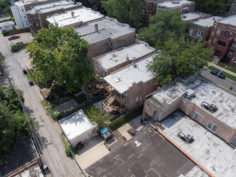 6111 S Eberhart Ave #2 — Photo 36