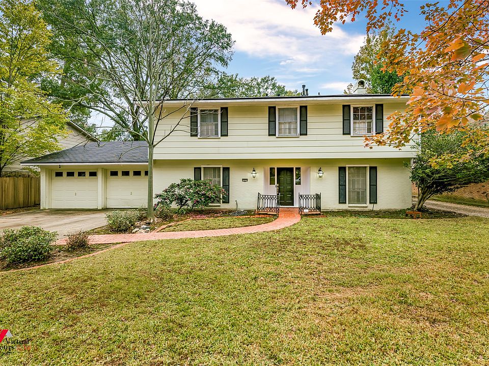 1st image of 2025 Pitch Pine Dr