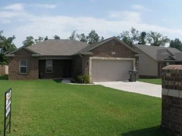4716 Wildwood Ln, Jonesboro, AR 72405