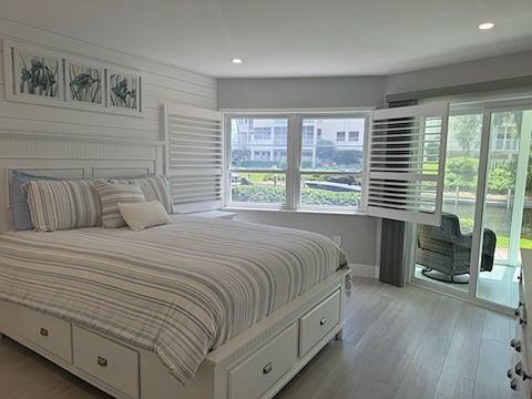 4th image of 1350 N Portofino Dr APT 108