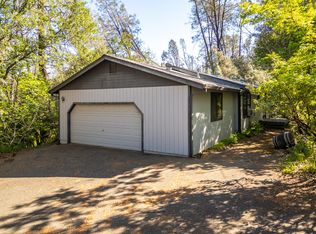 14311 Indian Acres Trl, Redding, CA 96003