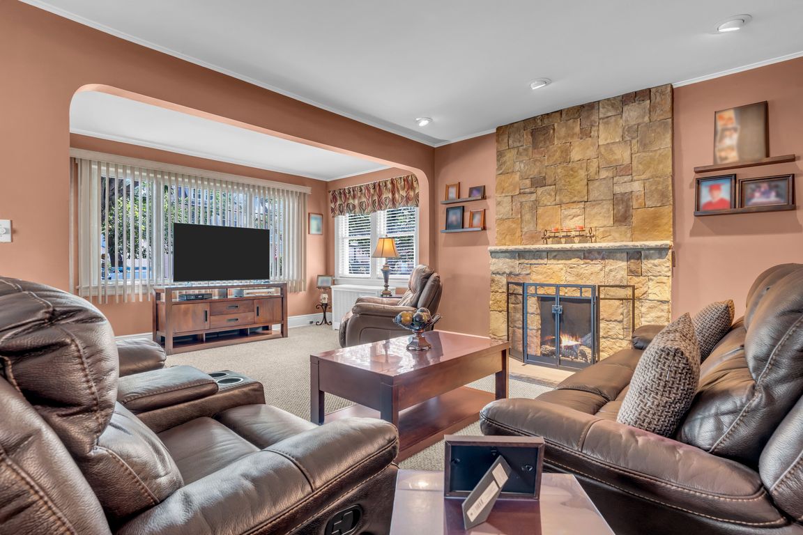 next background image