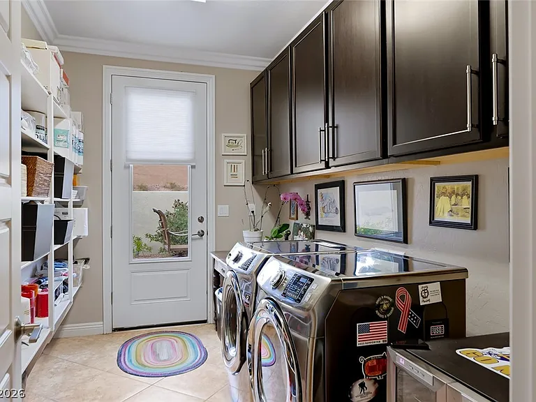 2534 Birch Hollow St — Photo 40