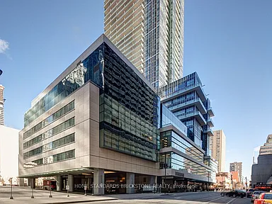 386 Yonge St Toronto ON | Zillow