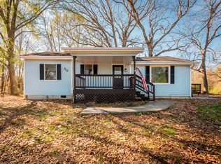 90 Parker Rd, Chickamauga, GA 30707