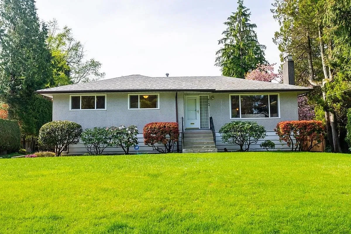 5 bed, 2800 sqft, $5,900 — Photo 1
