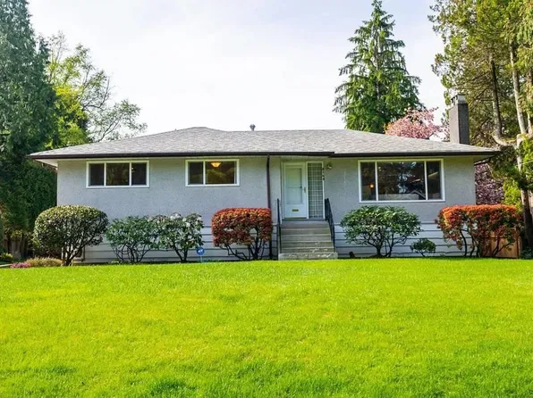 8140 Hunter St, Burnaby, BC V5A 2B9