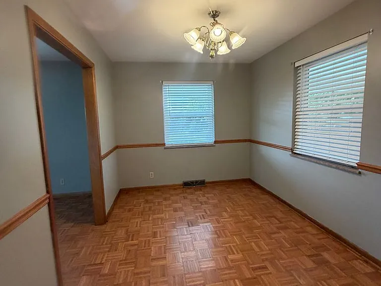 942 Margaret Dr — Photo 48
