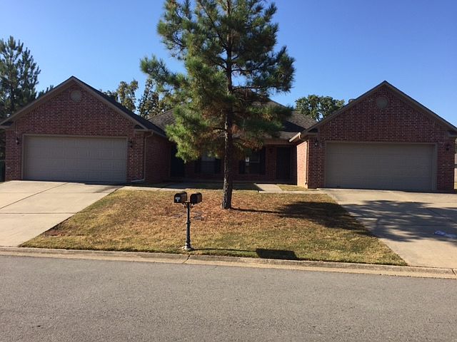 2955 Billy Jack Dr, Unit 2, Conway Arkansas