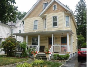 955 Orchard St, Peekskill, NY 10566