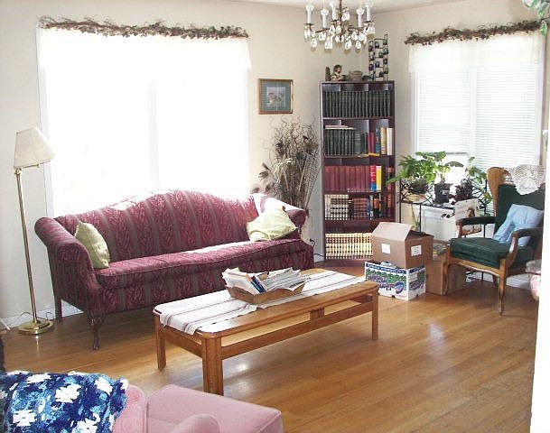 2nd image of 423 S Park Ave
