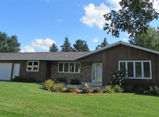 1136 W Blodgett St, Marshfield, WI 54449