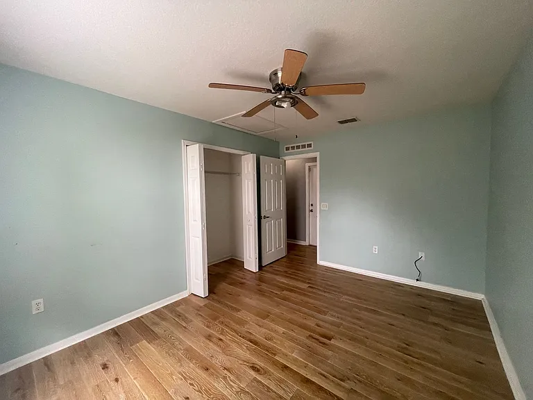 4535 SW 42nd St — Photo 17