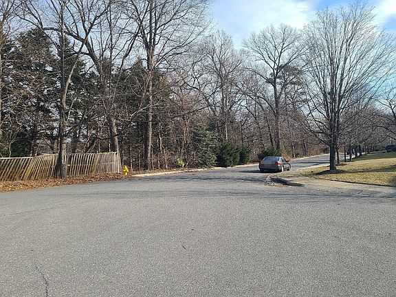 5th image of 508 Merton Woods Way