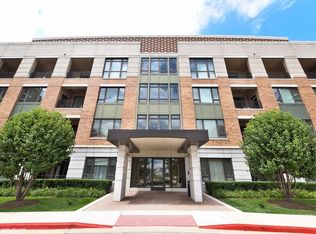 1000 Village Center Dr UNIT 312, Burr Ridge, IL 60527