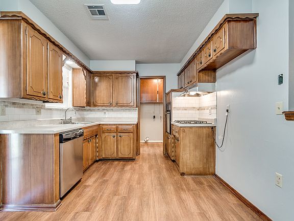 5th image of 5113 S Sage Ave