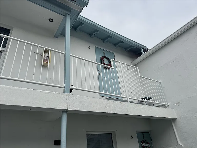 7910 Abbott Ave #6 — Photo 1
