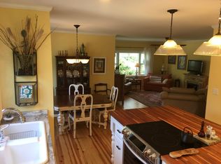 303 Howle Ave, Charleston, SC 29412