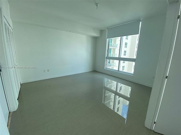 3rd image of 300 S Biscayne Blvd #T-3603