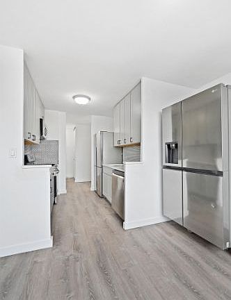 5th image of 1225 Kennedy Blvd APT 11F