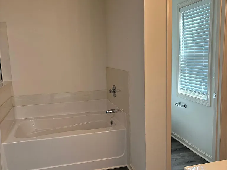 6125 Crested Moss Dr — Photo 10