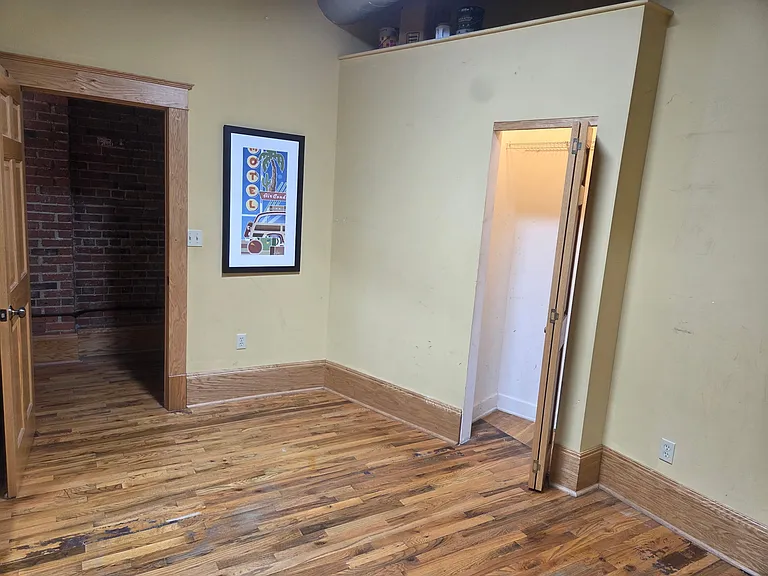 1667 E 40th St #3G — Photo 11