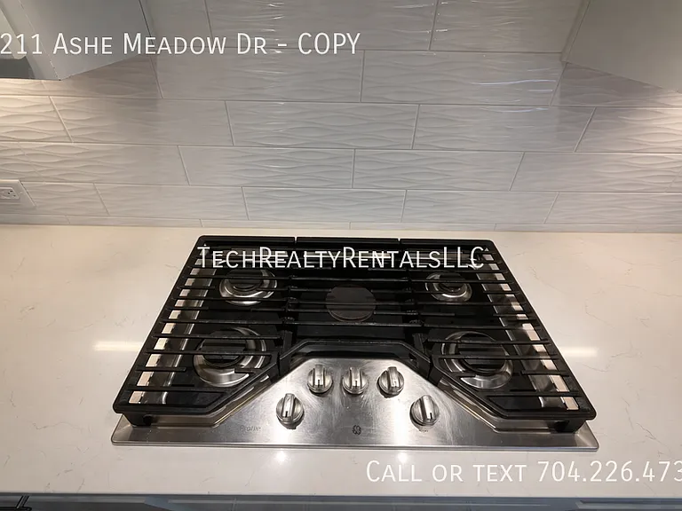 1211 Ashe Meadow Dr #COPY — Photo 11