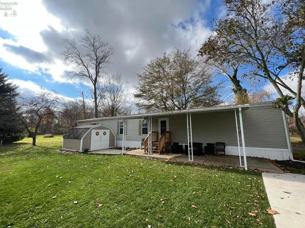 863 Peru Olena Rd E, Norwalk, OH 44857