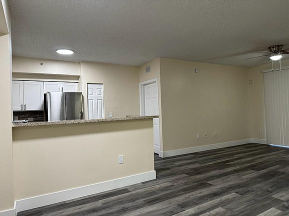 2nd image of 2201 W Preserve Way #106