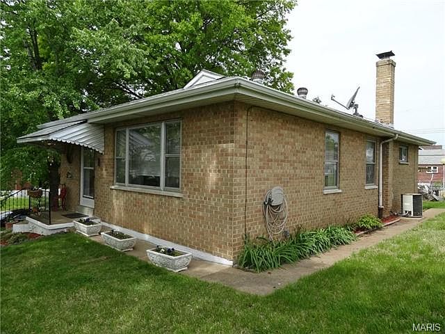1st image of 7019 S Grand Ave