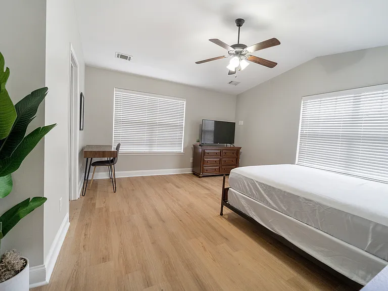 109 Clark St #3301 — Photo 10