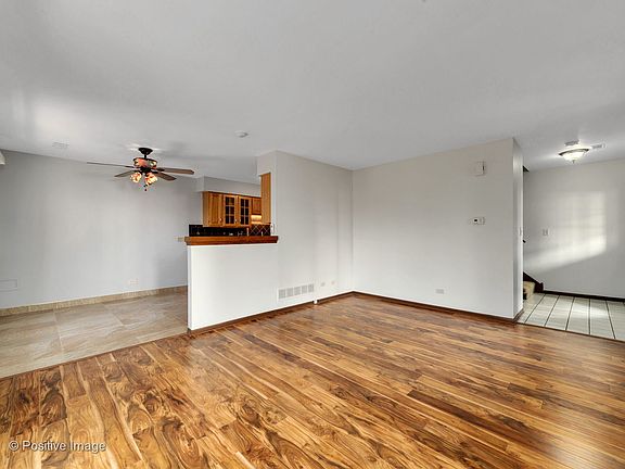 5th image of 7925 Knottingham Cir APT B