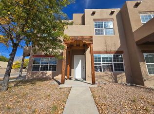 4653 Camino Cuervo, Santa Fe, NM 87507