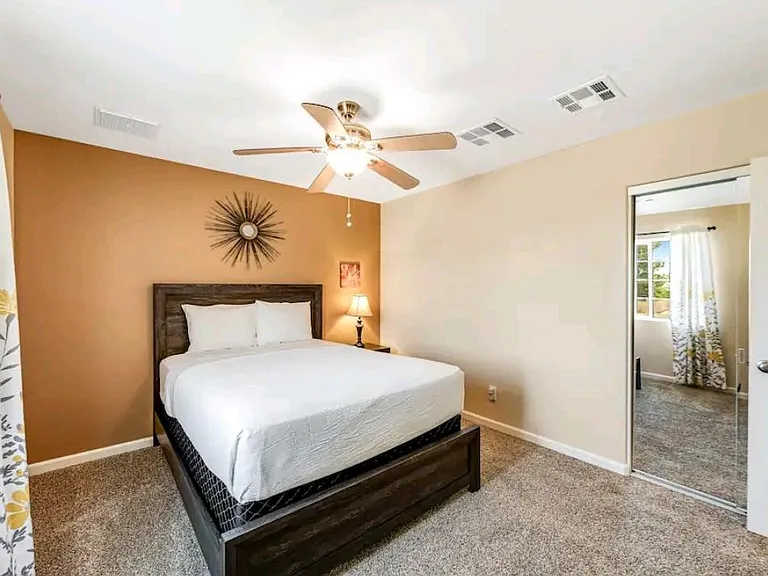 6585 Pine Spring Ave — Photo 12